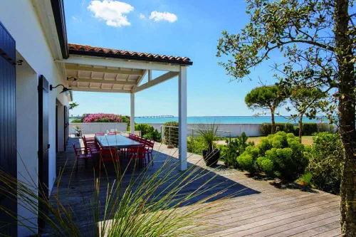 Villa au bord de l'océan proche de La Rochelle