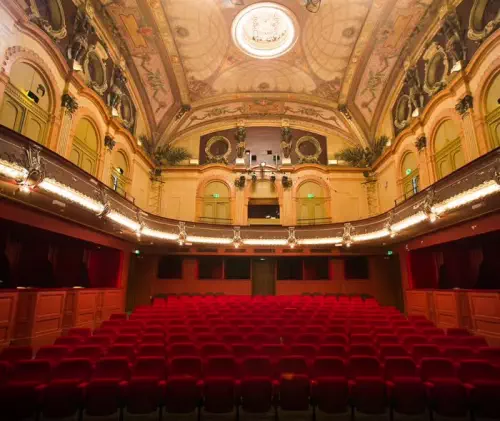 Domaine situé à proximité des Alpes et du Lac Léman