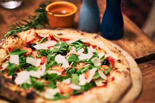 Foodtruck original et pizzas gourmandes à Paris