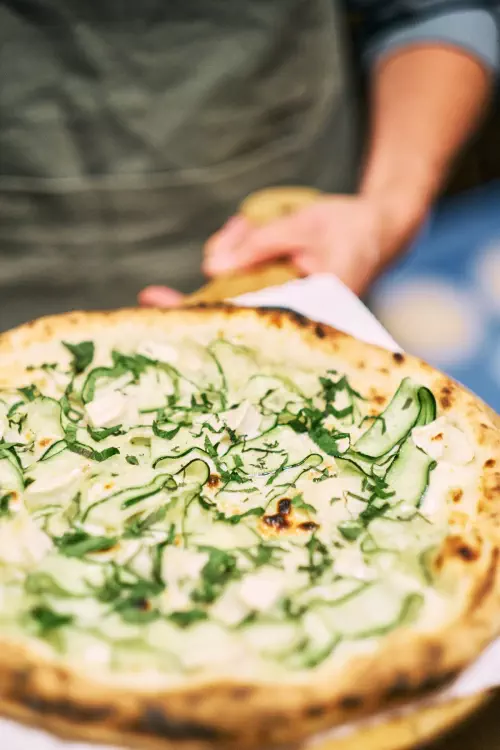 Foodtruck original et pizzas gourmandes à Paris