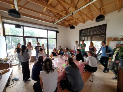Ferme urbaine et ses activités de teambuilding à Saint-Denis