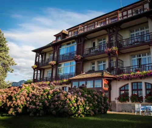 Domaine situé à proximité des Alpes et du Lac Léman