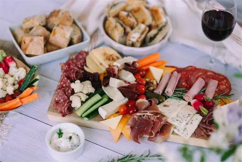 Traiteur favorisant les produits locaux et de saison à Lyon