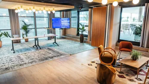 Espaces de réunion et réception avec rooftop à Bordeaux