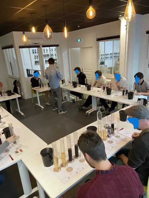 Atelier d'assemblage de vins à Lyon