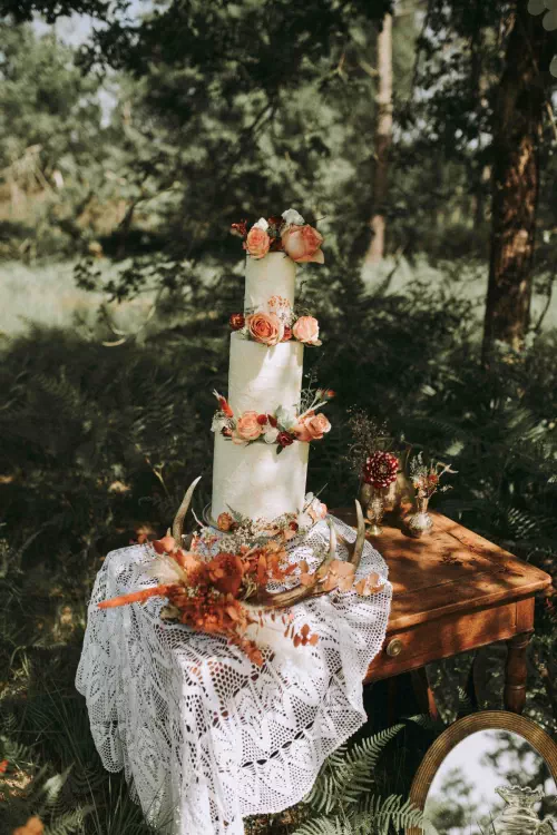 Location de mobilier de seconde main et décorations originales