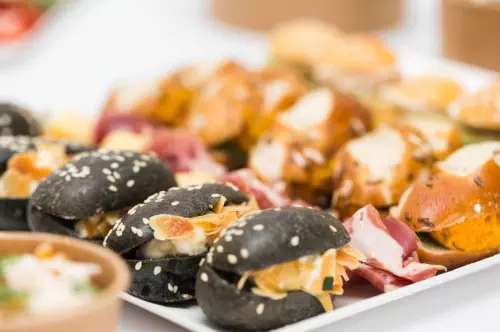 Planches gourmandes et colorées parisiennes