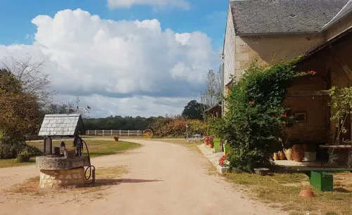 Ferme écoresponsable et ses gîtes dans le Cher