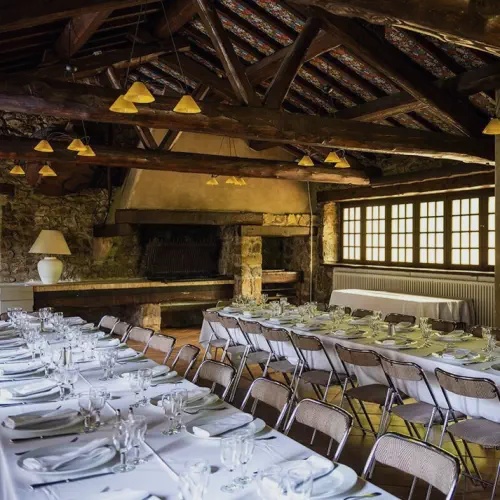 Chaleureux domaine ardéchois