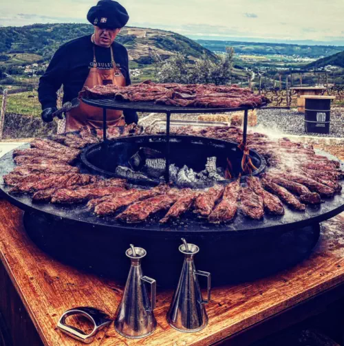Tournebroche et brasero en Bretagne