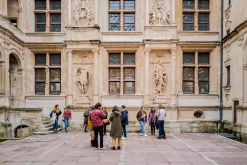 Jeux de piste culturels et historiques à Caen et en Normandie