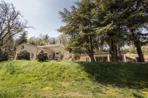 Domaine au vert dans la Drôme