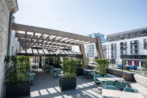 Brasserie et espace réceptif à fort engagement à Bordeaux