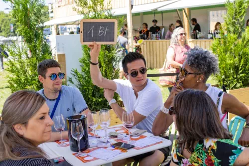 Teambuilding original de dégustation d'insectes et de vins