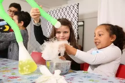 Atelier scientifique ludique pour enfants