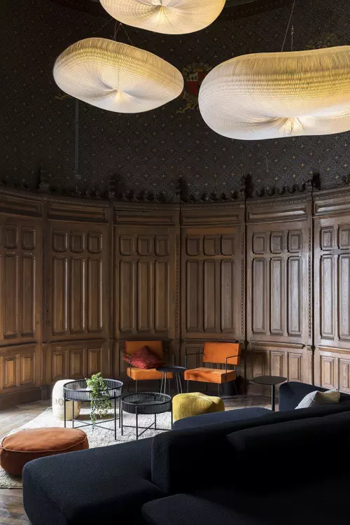 Espaces de travail dans une ancienne chapelle nantaise