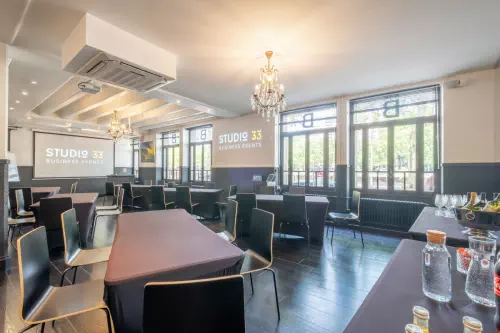 Espace atypique de 250m² dans Lyon