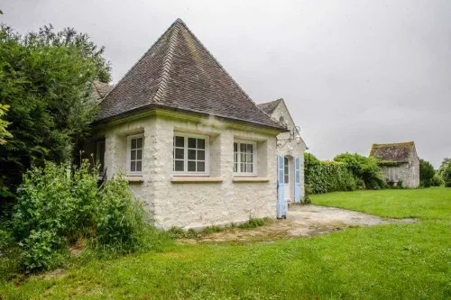 Domaine au bord de la rivière