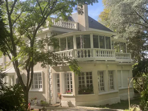 Demeure charmante et arborée proche de Rodez