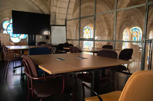 Espaces de travail dans une ancienne chapelle nantaise