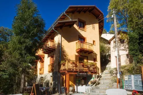 Éco-gîte et yourtes dans le Mercantour