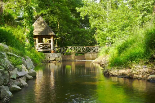 Chaleureux domaine ardéchois