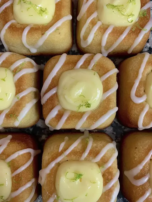 Patisseries, café et thé de qualité pour des petits-déjeuners ou goûters d'entreprise