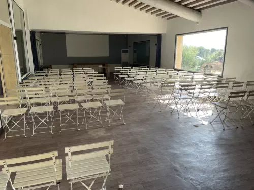 Domaine provençal dans les vignes de Provence