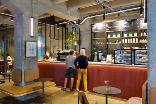 Espaces de réunion dans un coffee shop à Nantes