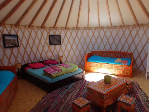 Éco-gîte et yourtes dans le Mercantour