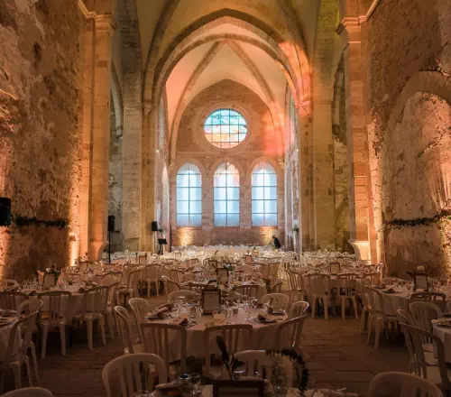 Abbaye insolite dans le Cher