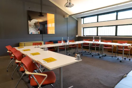 Espace atypique à Lyon en bord de Saône