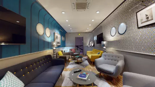 Espace coloré et original à Boulogne