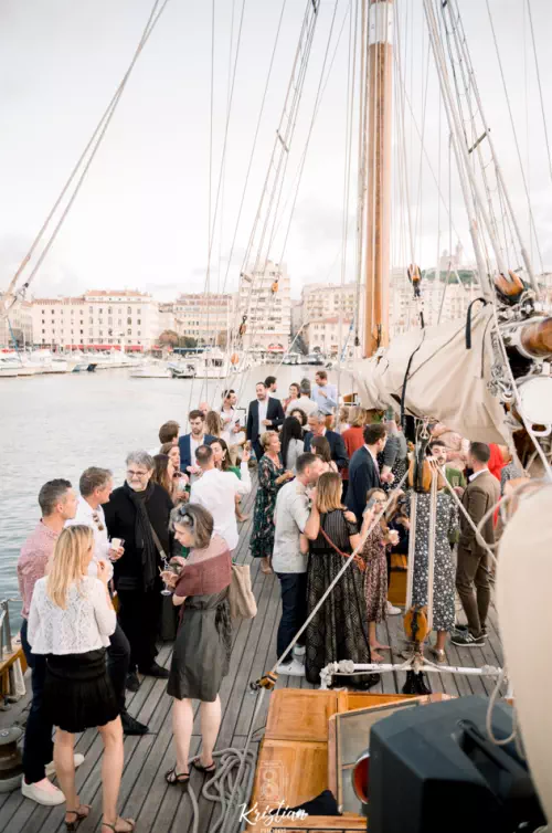 Evénements sur un voilier à Marseille