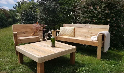 Mobilier en bois recyclé