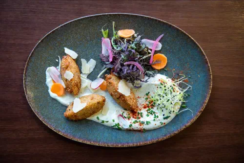 Brasserie avec vue sur le port de La Rochelle
