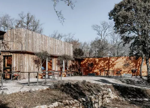 Camping naturel dans le Lubéron