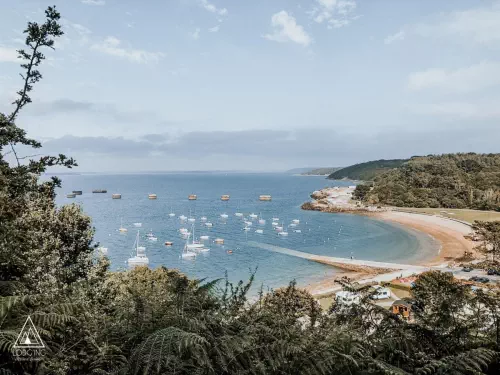 Camping naturel sur une presqu'île bretonne