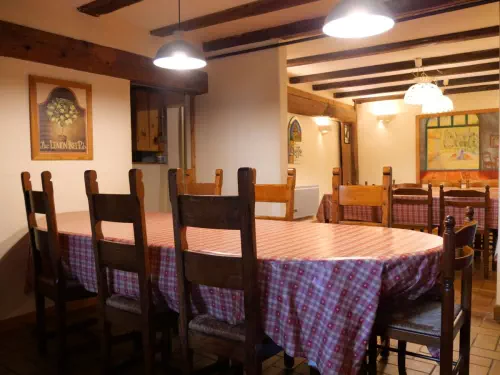 Charmant gîte de groupe et ses espaces réceptifs dans les Vosges