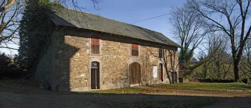 Château du XIIème siècle privatisable dans le Cantal