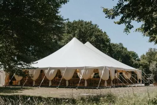 Château et son parc au nord de Bourges