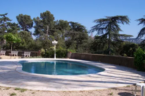 Domaine provençal et espaces de travail à Marseille