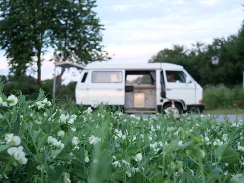 Location de combis vintage en Bretagne