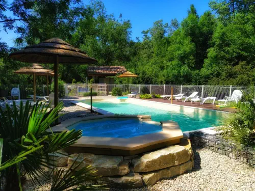 Charmant gîte de groupe dans la Drôme