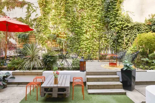 Coworking ambiance jungle et terrasse à Paris