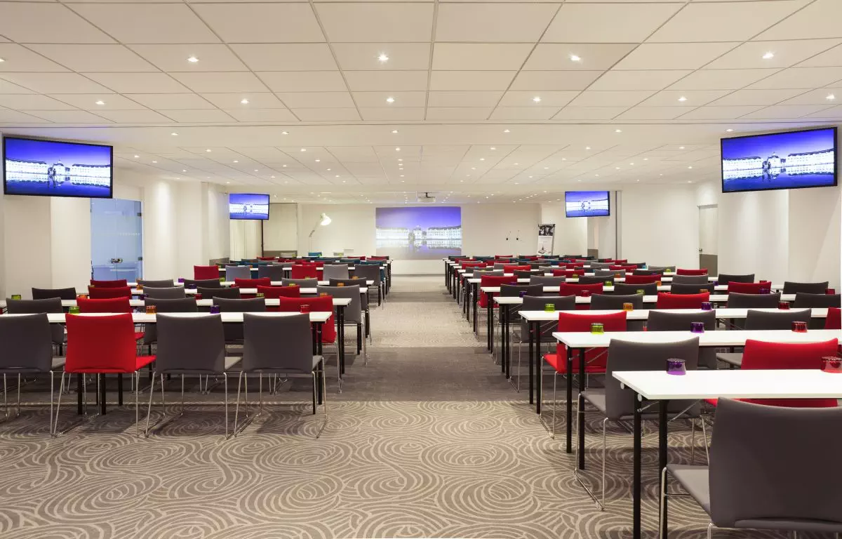 salle de 250m²