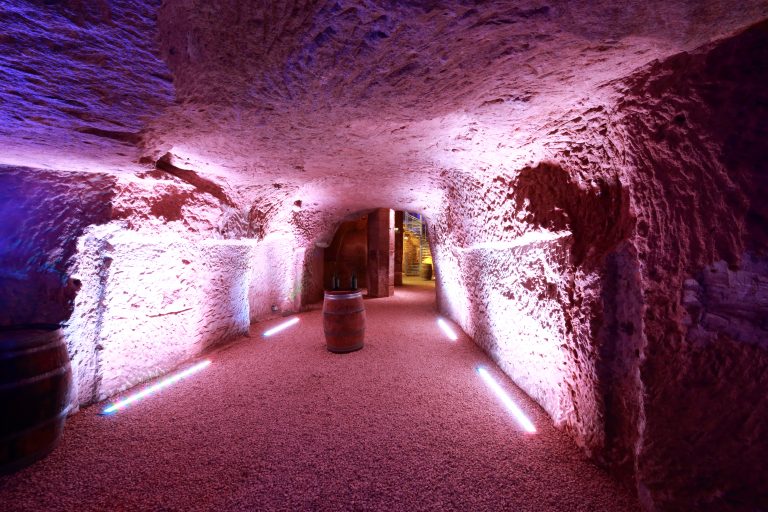 Photo cave.jpg