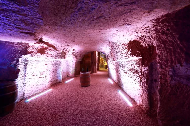 Photo cave.jpg