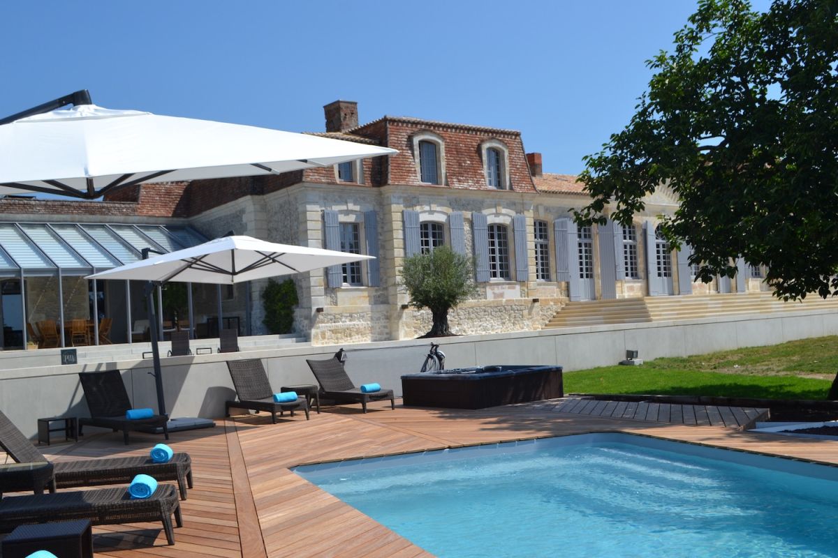 PISCINETERRASSE - copie.jpg
