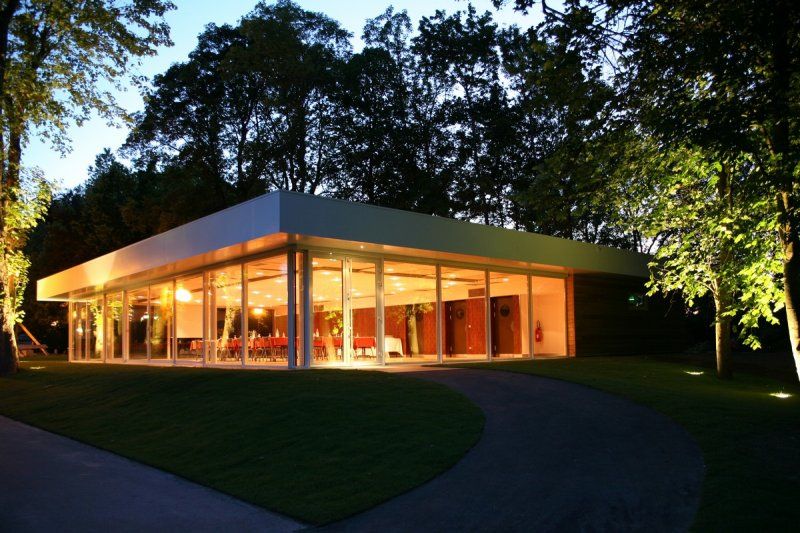 Château et sa salle panoramique à proximité de Cambrais